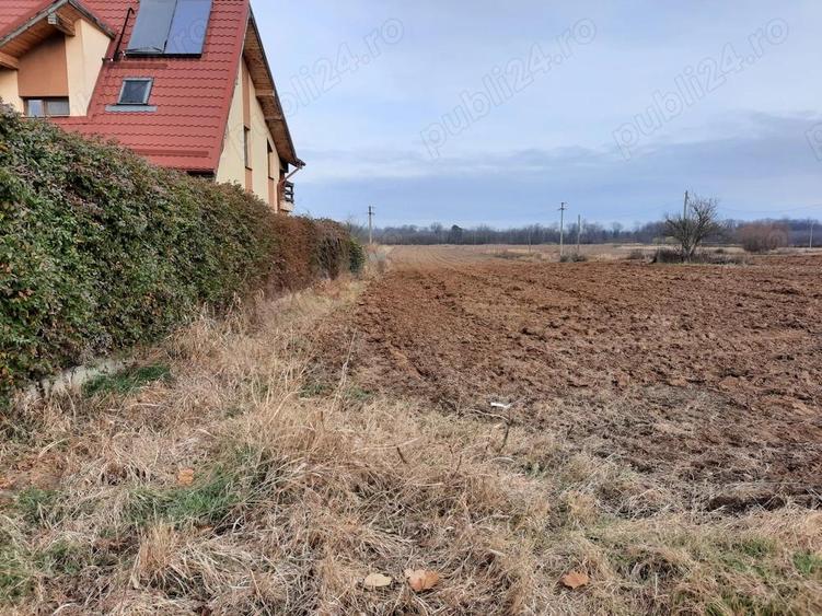 Proprietar vand teren intravilan in IZVORANI 1500mp - 1