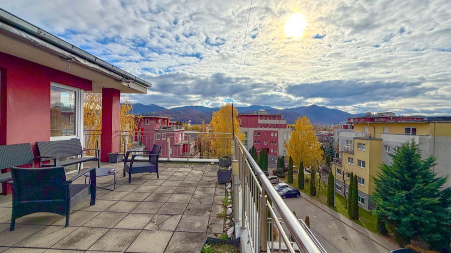 Penthouse spectaculos cu jacuzzi și vedere panoramică spre Tâmpa – Avantgarden 1 - 13