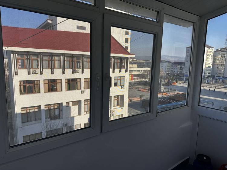 Inchiriez ap. 2 camere ultra-central TERMEN LUNG - 3