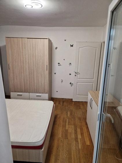 Apartament cu 2 camere decomandat în Soarelui