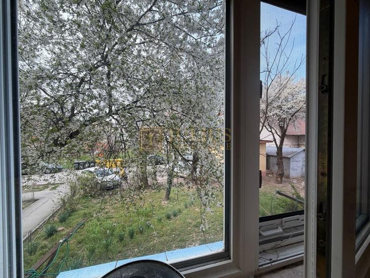 Garsoniera 20 mp, situata in Complexul Studentesc, disponibil imediat - 10