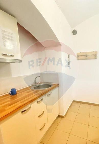 Garsoniera de inchiriat pentru birou sau locuit. - 1