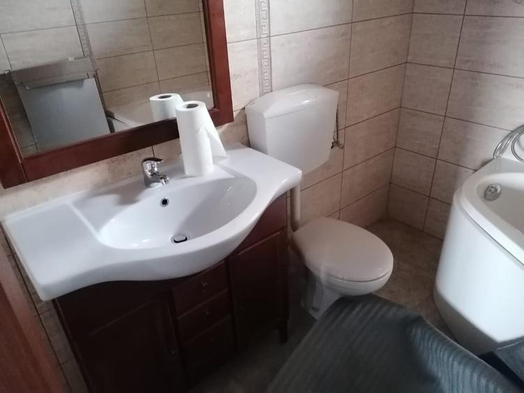 Casă cu 3 camere cu Teren 700 Mp în Central