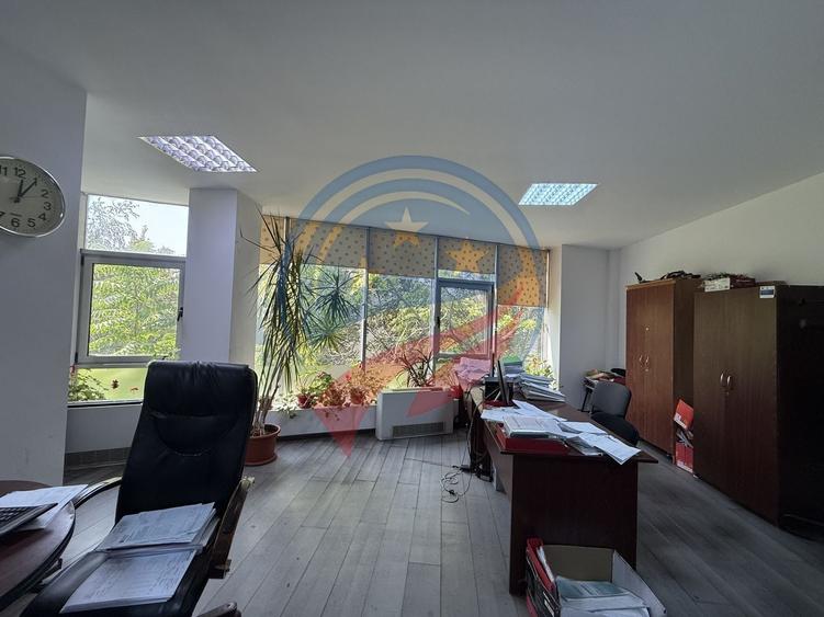 Spațiu comercial, de 660 mp, în Calea Severinului