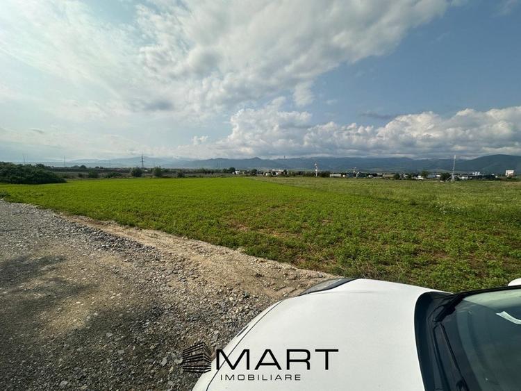 Teren extravilan 3000 mp acces auto, Cristian - 1