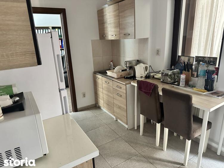 Casa De Vanzare Mobilata Pretabil Afacere Liberty Mall Trafic Greu - 10