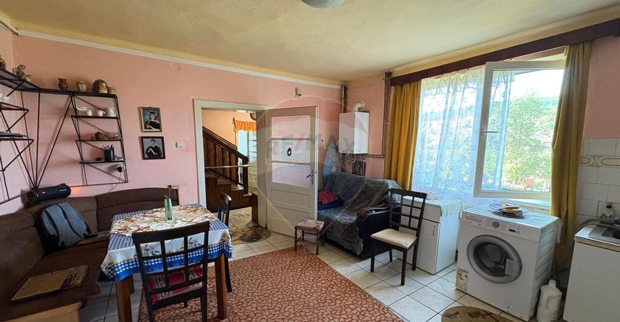 Casa intr-o loca?ie cu panorama deosebita, in zona Mosnei - 10