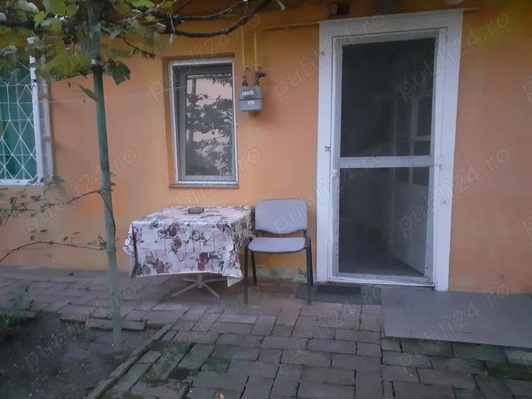 Proprietar inchiroez ap.1 camera - 2