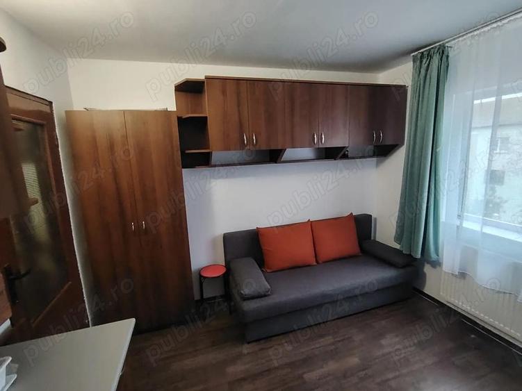 Se Inchiriaza Garsoniera - 5