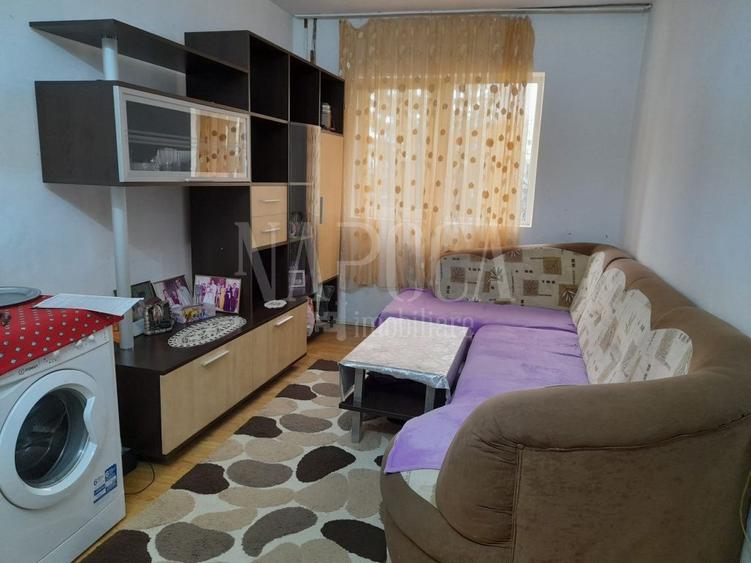 Apartament cu 3 camere semidecomandat, mobilat în Mănăștur — fotografia 1