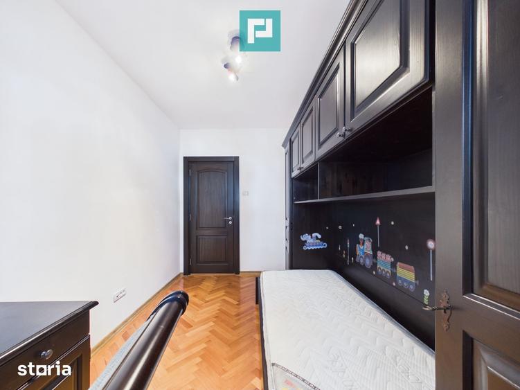 Apartament cu 3 camere decomandat în Ultracentral