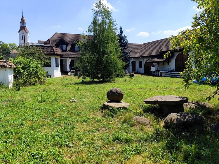 Proprietate autentica cu potential turistic lângă satul Viscri,  judetul Brașov - 1