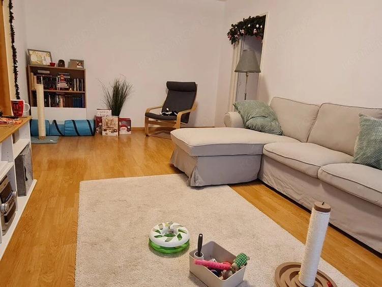 Apartament cu 2 camere semidecomandat în 1 Decembrie 1918