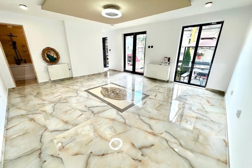 Spatiu comercial de inchiriat,renovat complet,33 mp,cu terasa,Cugir