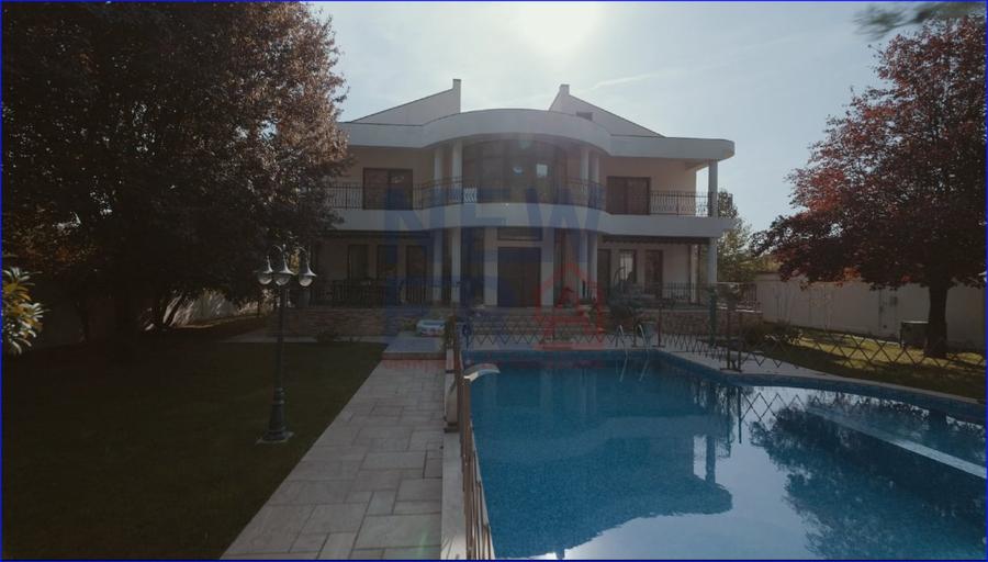 Casă individuală cu 6 camere cu Piscina în Voluntari
