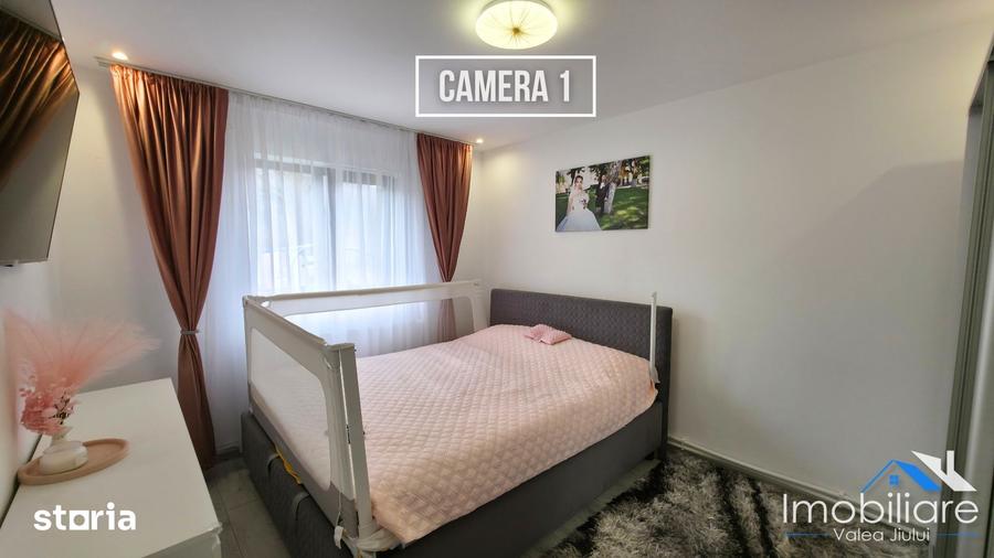 Casă cu 4 camere cu Teren 1711 Mp în Uric