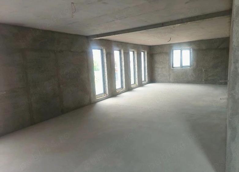 Casă cu 3 camere cu Teren 1620 Mp în Zigoneni