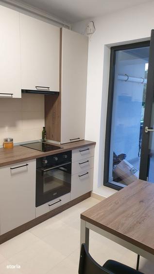 Apartament cu 3 camere decomandat în Sud