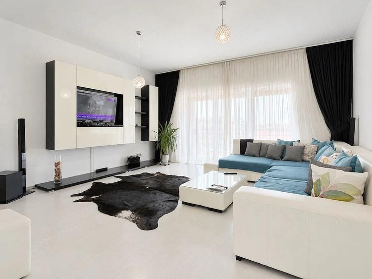 Apartament cu 3 camere decomandat în Lipovei