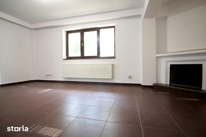 Apartament cu 4 camere decomandat, mobilat în Ghencea