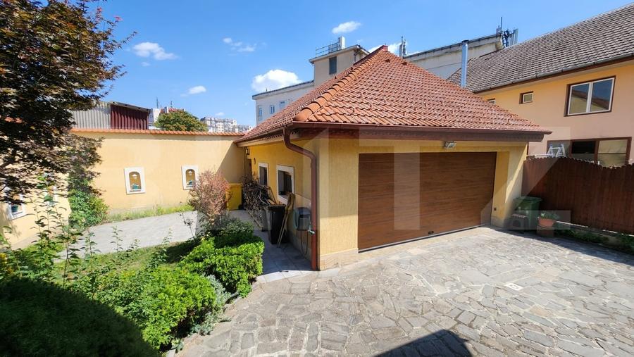 Casă individuală cu 3 camere cu Canalizare în Central