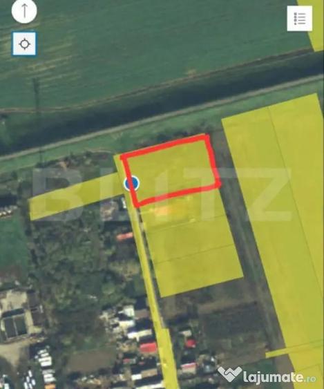 Teren de 2100 mp, în Central