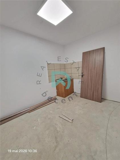 Spațiu comercial, de 195 mp, în Periferie