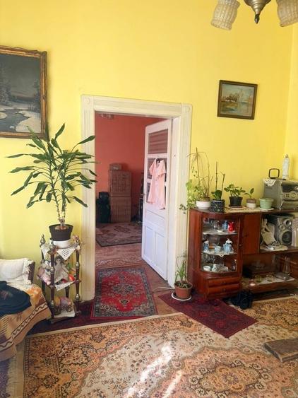 Casă cu 4 camere în Ultracentral