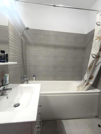 Apartament cu 2 camere decomandat în Berceni
