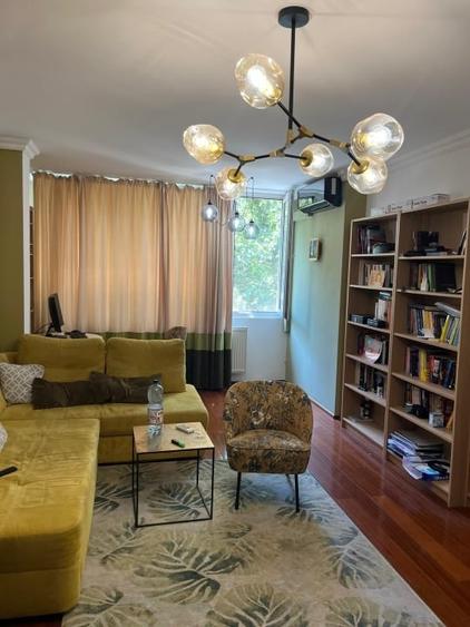 Apartament cu 2 camere decomandat, mobilat în Arcul de Triumf