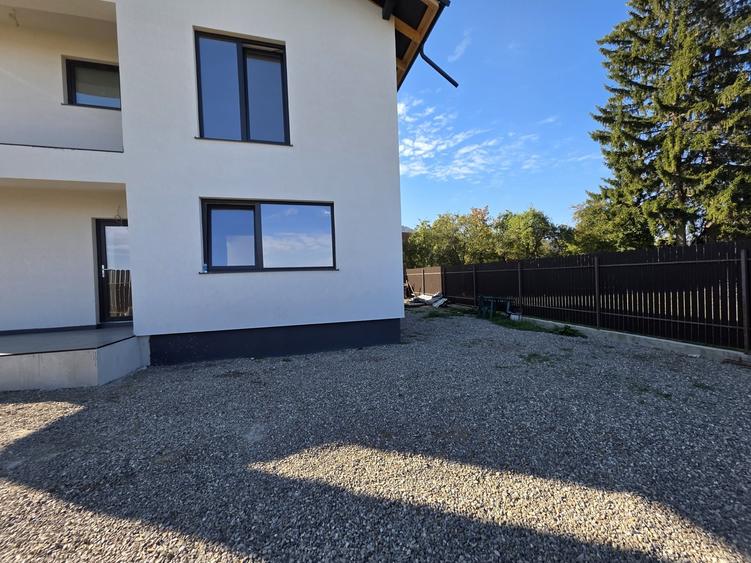 Casă individuală cu 5 camere cu Canalizare în Electroprecizia