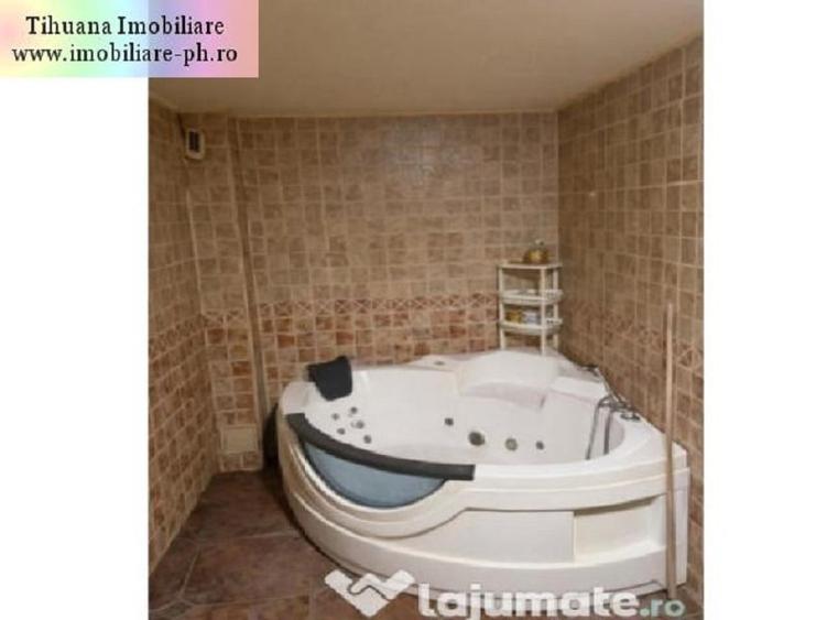 Casă individuală cu 10 camere cu Canalizare în Malu Roșu