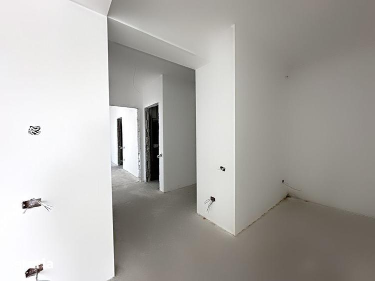 Apartament cu 3 camere decomandat în Ștefan cel Mare