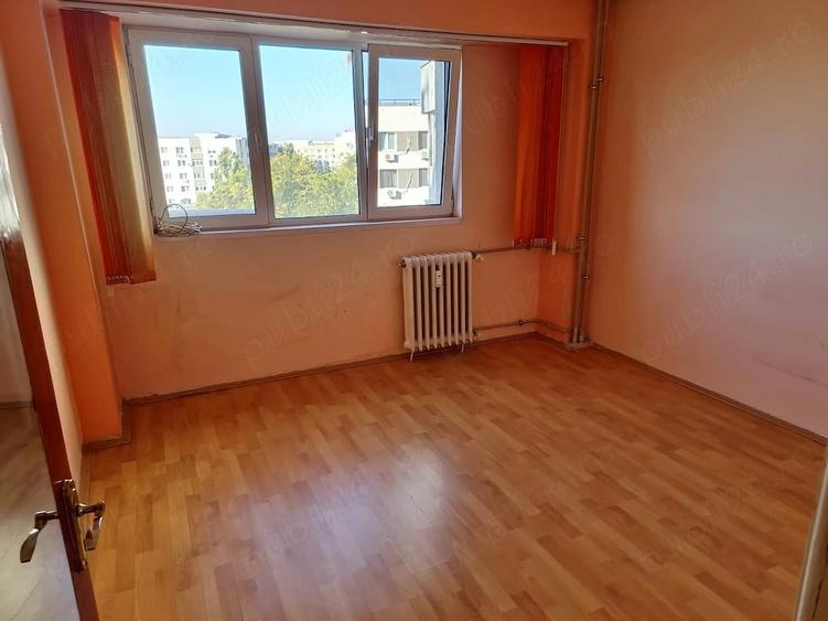 Apartament cu 2 camere semidecomandat în Crângași
