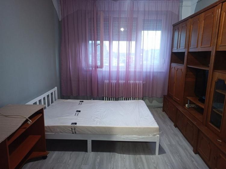 Garsonieră decomandată în Hermeziu