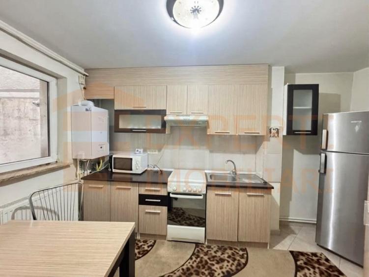 Apartament cu 2 camere decomandat, mobilat în Dacia