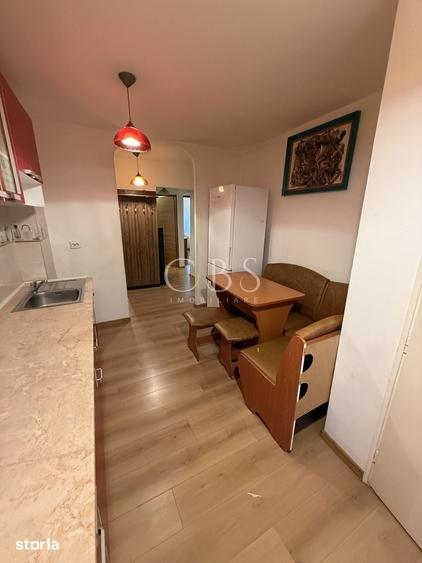 Apartament cu 3 camere decomandat în Zorilor
