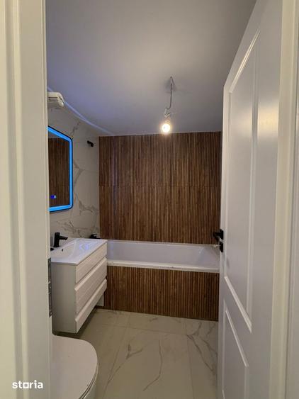 Apartament cu 3 camere decomandat în Dristor