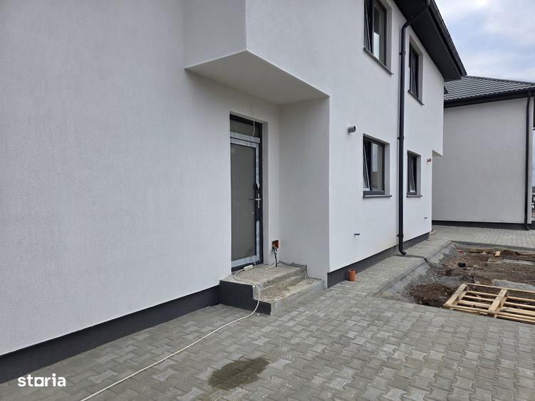 Casă cu 4 camere cu Teren 225 Mp în Central