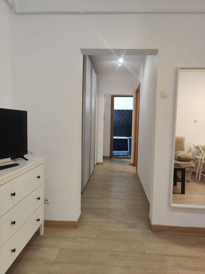 PIATA SUDULUI, Oltenitei, et.1, prima inchiriere, loc parcare - 10