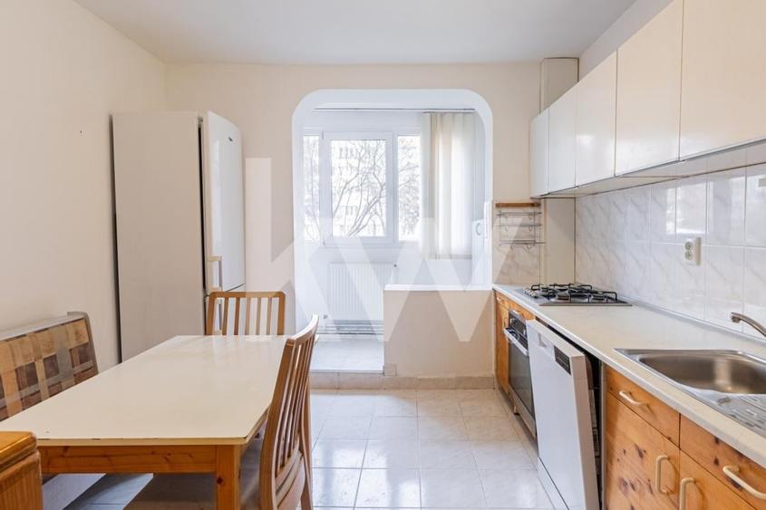 REZERVAT - Vanzare apartament cu 3 camere - zona Centrul Civic - 8