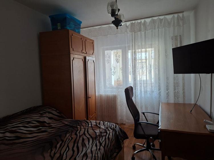Vand apartament 2 camere - 1