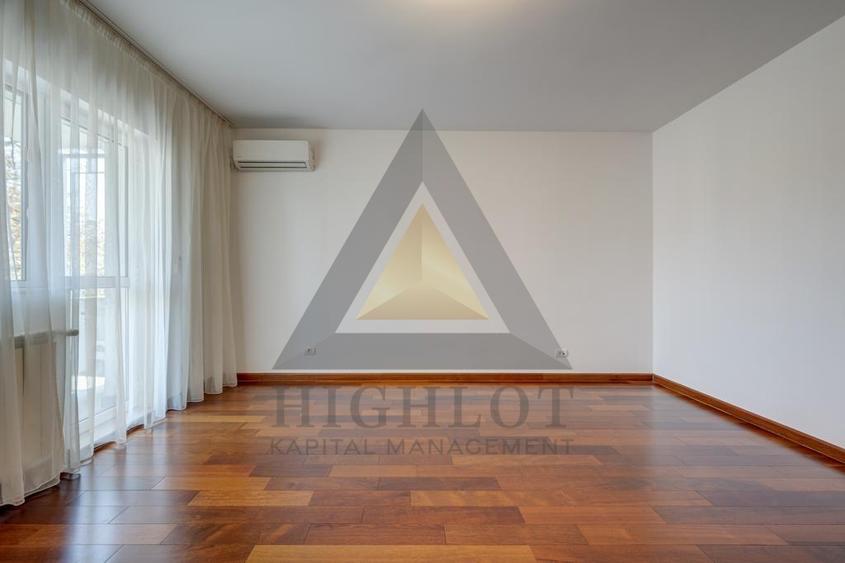 Apartament cu 4 camere decomandat, mobilat în Eminescu