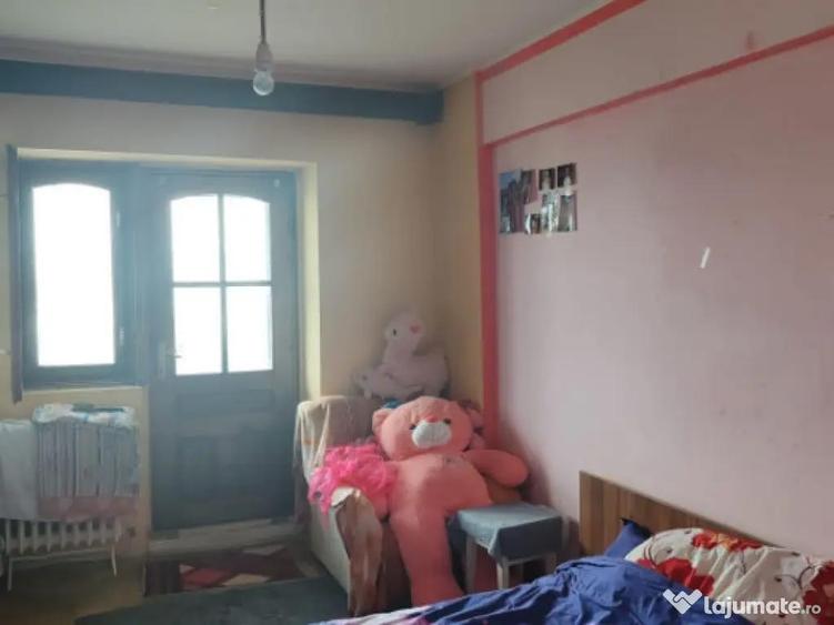 Apartament decomandat cu 3 camere, etaj 7/8, Vaslui zona Tra - 5