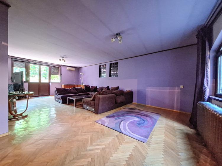 Apartament central cu terasa, o proprietate cu caracter unic și echilibrat. - 7