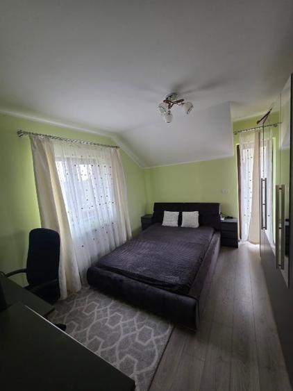 Proprietar vand casa individuala cu 4 camere si teren de 820 mp - Dumbravita - 11