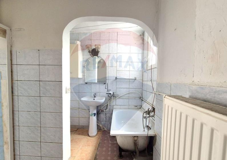 Casa de vanzare pretabila locuinta sau afacere | 13 Septe... - 3