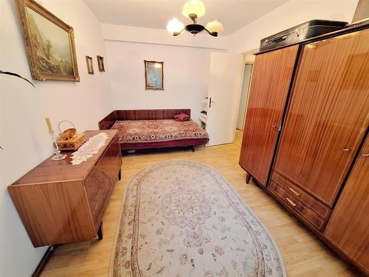 Apartament 2 camere decomandat , zona Central - 9