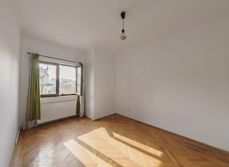 Piata Victoriei - Sf. Voievozi - Apartament 4 camere , bloc boutique consolidat - 3