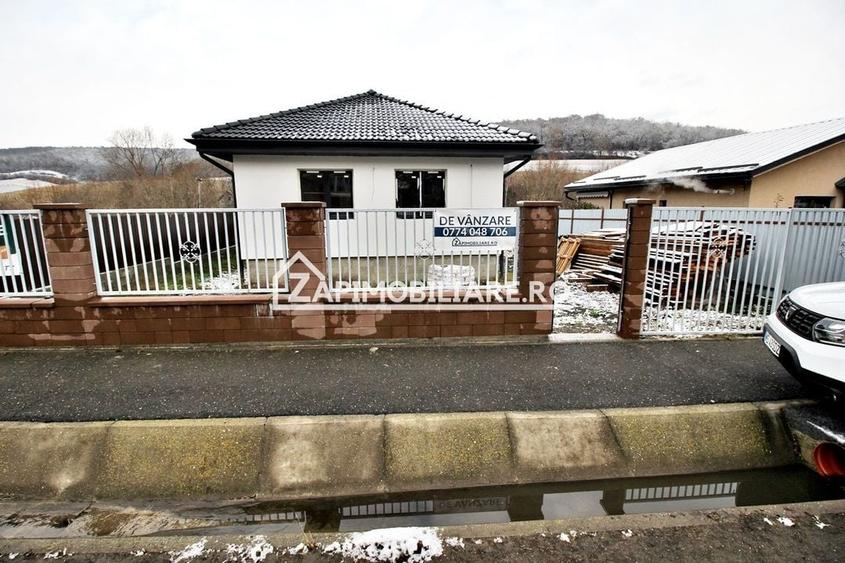 Casa 3 camere, 85mp, 430mp teren, garg,pavaj,0% comision - 1